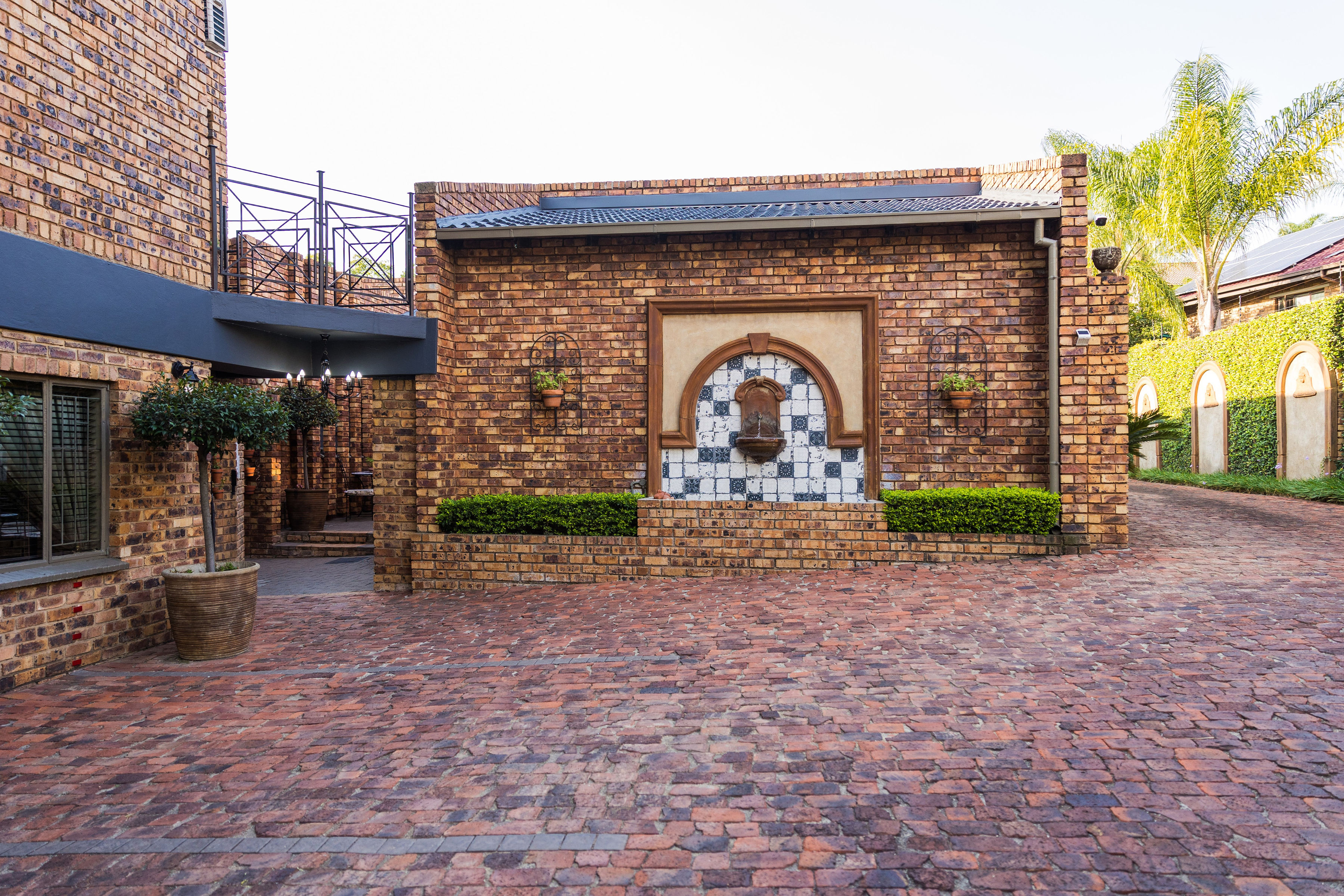 Chateau vue guesthouse front